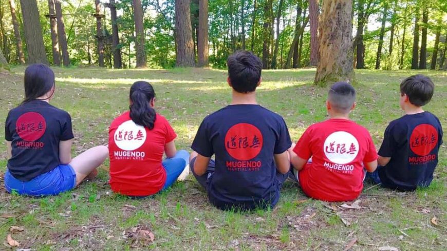 GRACIAS FAMILIA MUGENDO